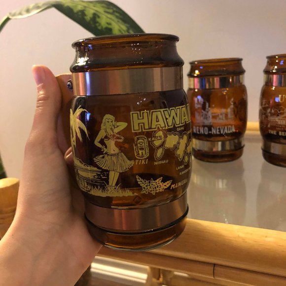 Vintage Glass souvenir mugs - Picture 6 of 8